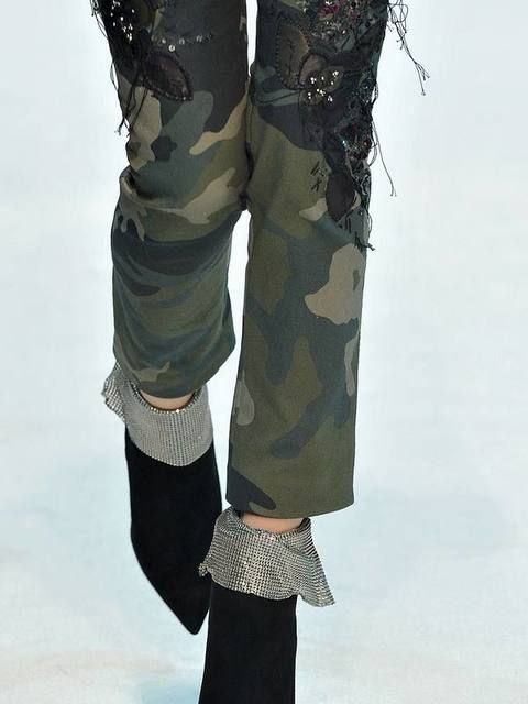 Camouflage, Military camouflage, Pattern, Khaki, Fashion design, Military, Pattern, Cargo pants, Ankle, 