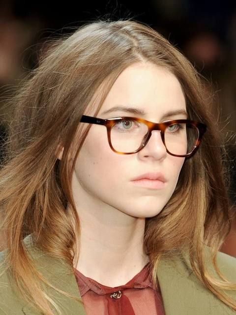 Clothing, Eyewear, Hair, Glasses, Vision care, Lip, Hairstyle, Collar, Chin, Forehead, 