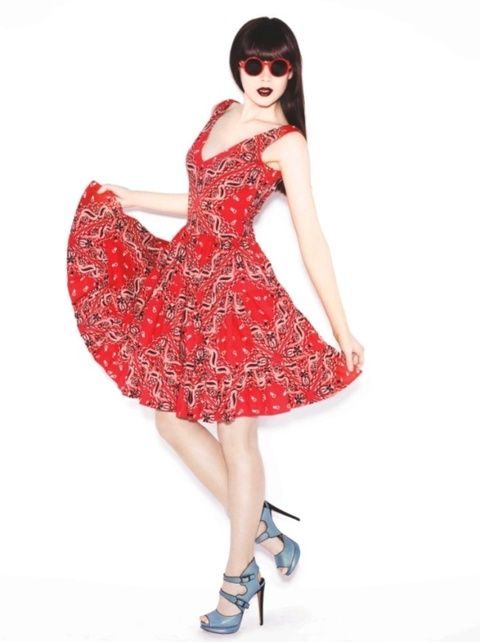 Clothing, Sleeve, Dress, Textile, Red, One-piece garment, Pattern, Style, Formal wear, Day dress, 