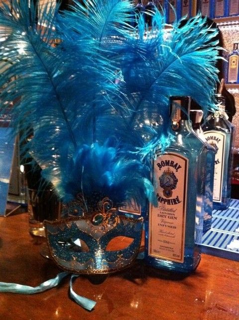 Blue, Liquid, Fluid, Bottle, Drinkware, Glass bottle, Glass, Alcoholic beverage, Alcohol, Barware, 