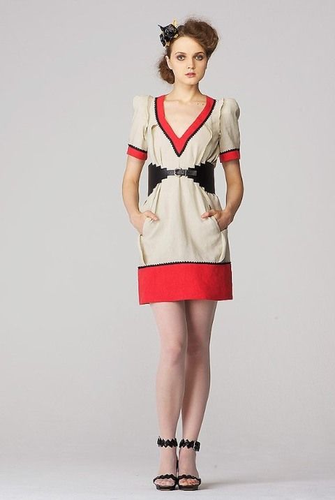 Sleeve, Human leg, Shoulder, Joint, Collar, White, Standing, Dress, Style, One-piece garment, 