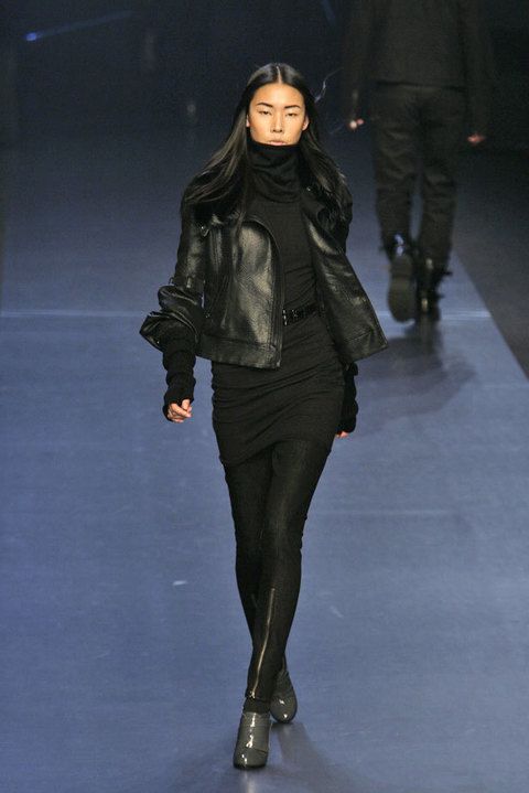 Fashion show, Joint, Outerwear, Jacket, Runway, Style, Fashion model, Knee, Fashion, Leather, 