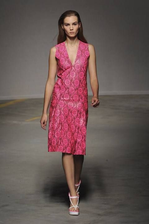 Clothing, Fashion show, Shoulder, Dress, Joint, One-piece garment, Fashion model, Pink, Style, Runway, 