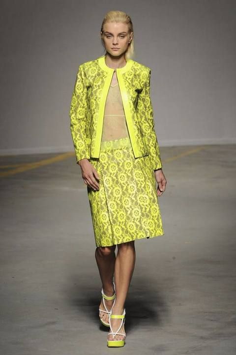 Clothing, Yellow, Fashion show, Shoulder, Joint, Runway, Dress, One-piece garment, Style, Fashion model, 