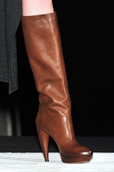 Brown, Human leg, Textile, Tan, Leather, Fashion, Liver, Boot, Beige, Bronze, 