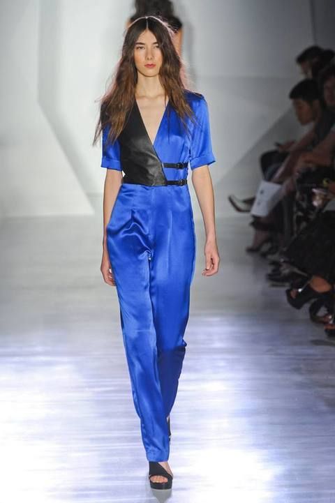 Footwear, Blue, Fashion show, Shoulder, Runway, Joint, Outerwear, Fashion model, Style, Waist, 