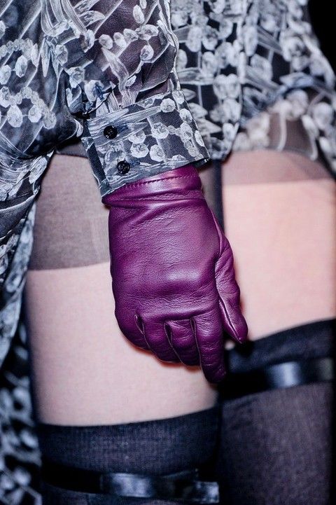 Wrist, Textile, Purple, Pattern, Glove, Magenta, Nail, Bracelet, Violet, Leather, 