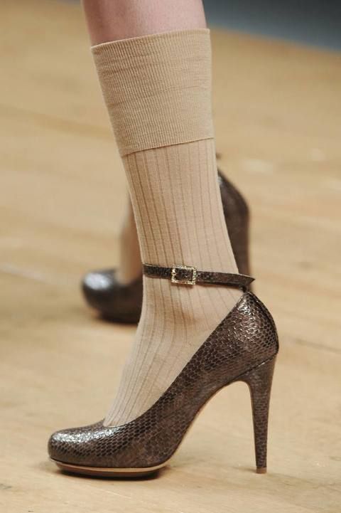Brown, Human leg, High heels, Joint, Fashion, Tan, Close-up, Sandal, Beige, Basic pump, 