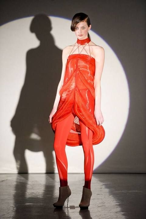 Human, Leg, Human body, Human leg, Shoulder, Joint, Red, Style, Fashion show, Fashion model, 