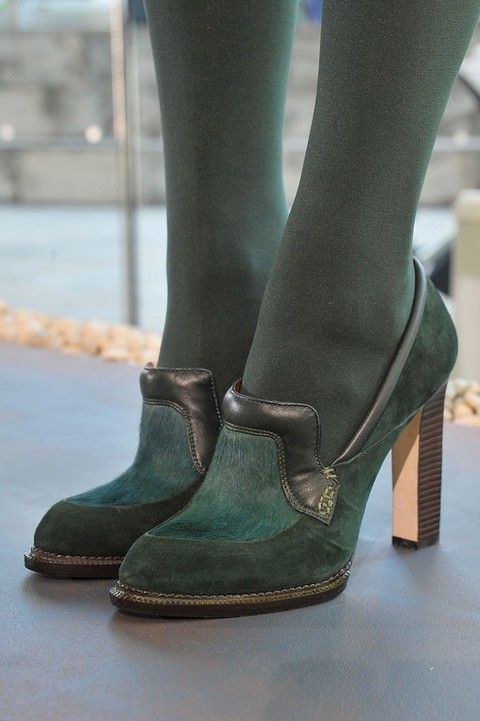 Green, Fashion, Teal, Tan, Foot, High heels, Sandal, Ankle, Leather, Fashion design, 