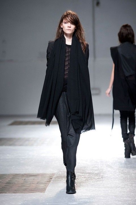 Clothing, Leg, Winter, Human body, Fashion show, Textile, Joint, Outerwear, Runway, Style, 