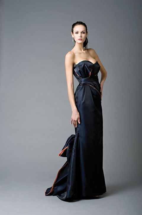 Clothing, Dress, Strapless dress, Shoulder, Joint, Standing, Formal wear, Gown, One-piece garment, Style, 