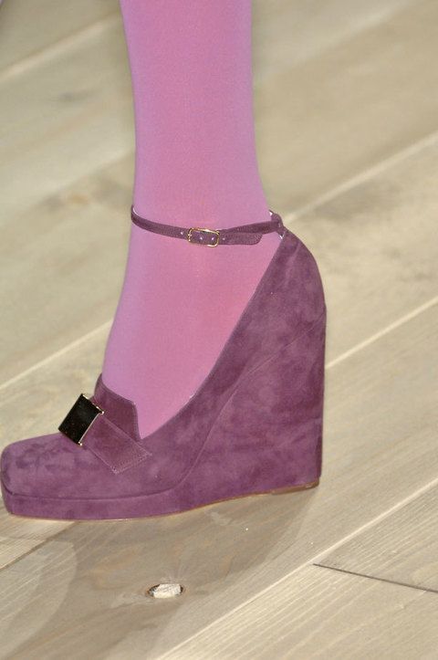 Purple, Magenta, Pink, Violet, Lavender, Beige, Material property, Ankle, Silver, Balance, 