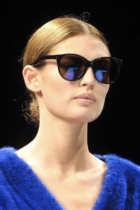 Eyewear, Ear, Glasses, Vision care, Blue, Lip, Hairstyle, Goggles, Chin, Sunglasses, 