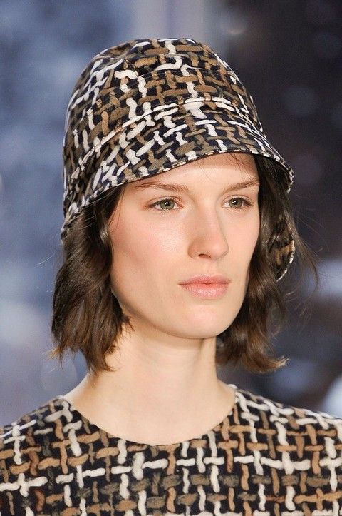 Lip, Hairstyle, Textile, Style, Pattern, Headgear, Street fashion, Winter, Fashion, Beauty, 