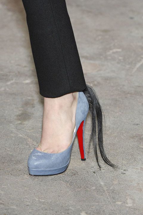 Human leg, Joint, Fashion, Black, Foot, Grey, Street fashion, Electric blue, Toe, Ankle, 