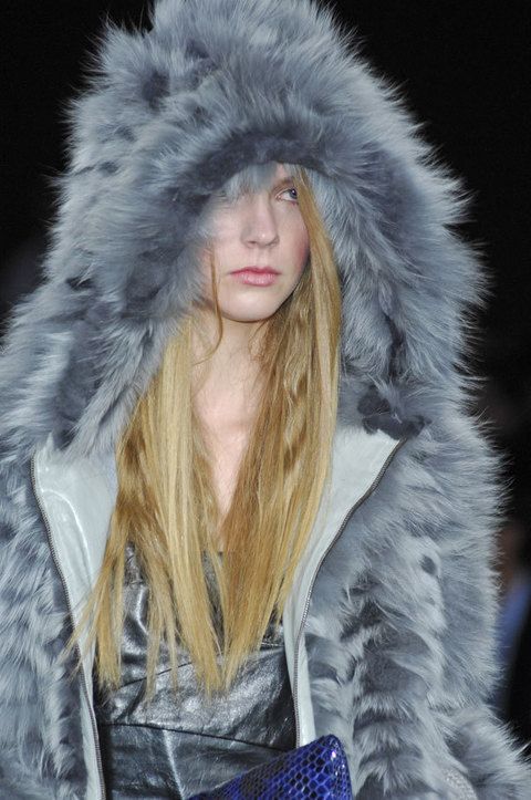 Fur clothing, Winter, Textile, Natural material, Animal product, Headgear, Costume accessory, Fashion, Street fashion, Parka, 