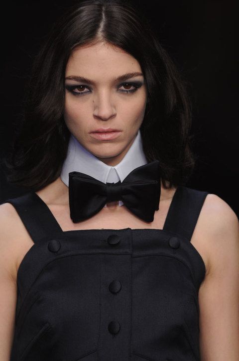 Clothing, Lip, Hairstyle, Collar, Formal wear, Bow tie, Style, Fashion, Neck, Beauty, 