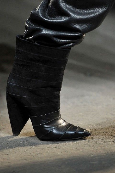 Human leg, Style, Fashion, Leather, Black, Grey, Close-up, Silver, Fashion design, Synthetic rubber, 