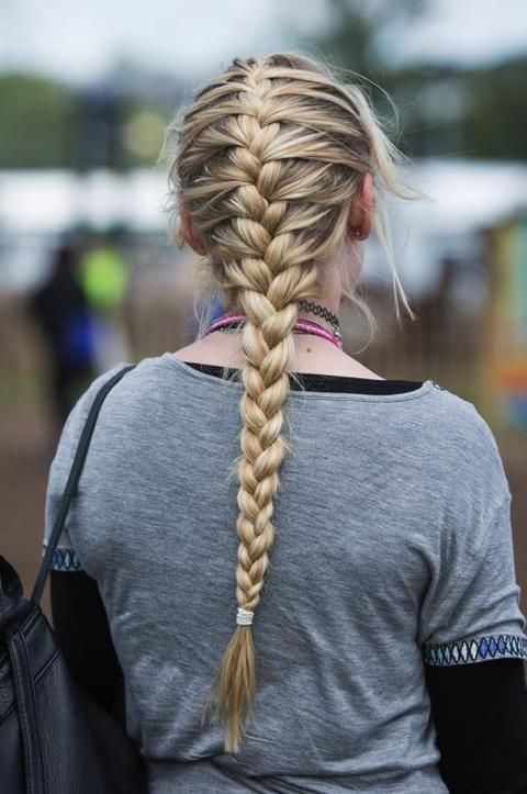 Hair, Hairstyle, Style, Braid, Long hair, Bag, Neck, Beauty, Blond, Luggage and bags, 