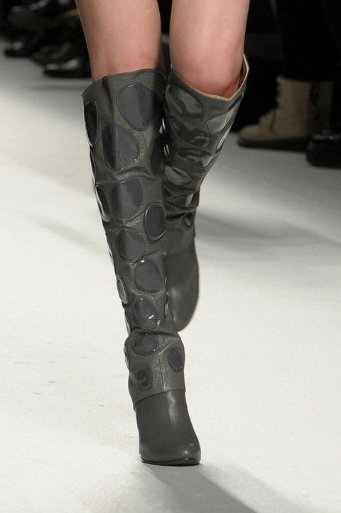 Joint, Human leg, Style, Boot, Fashion, Knee-high boot, Fashion design, Silver, 