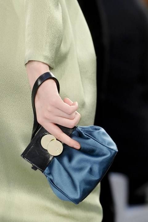 Collar, Wrist, Bag, Blazer, Wallet, Cuff, Pocket, Bracelet, Shoulder bag, Strap, 