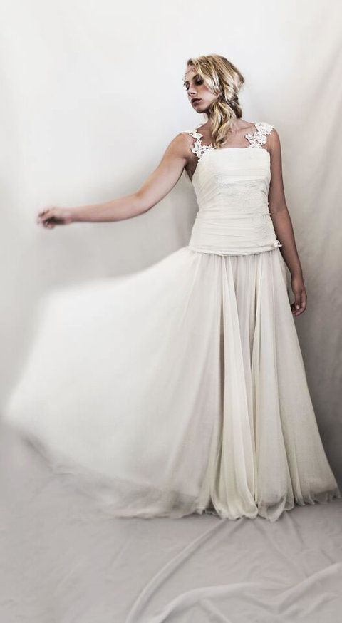 Clothing, Sleeve, Shoulder, Textile, Bridal clothing, Dress, Photograph, Gown, Joint, White, 