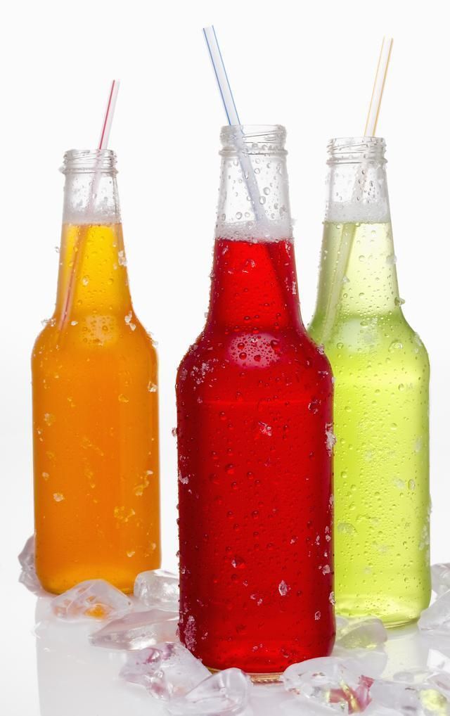 Liquid, Drinkware, Product, Bottle, Drink, Ingredient, Red, Glass bottle, Carbonated soft drinks, Amber, 