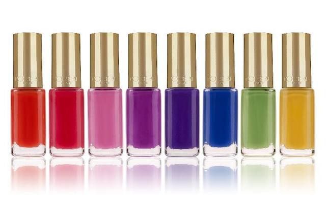 Liquid, Blue, Product, Brown, Fluid, Purple, Magenta, Pink, Violet, Style, 