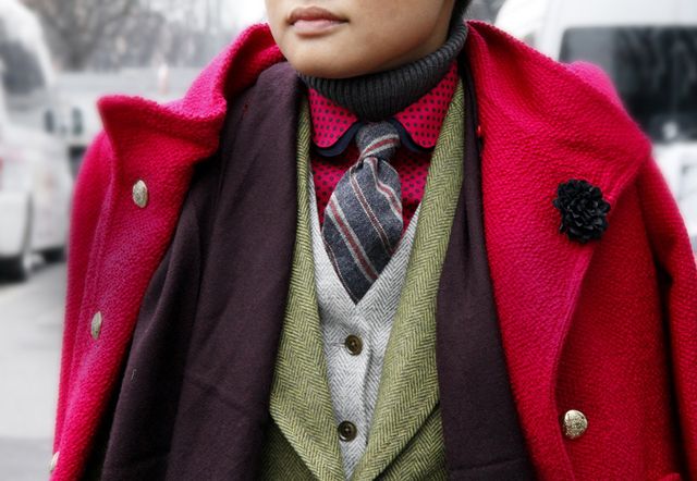 Clothing, Winter, Textile, Collar, Outerwear, Red, Wrap, Stole, Street fashion, Pattern, 