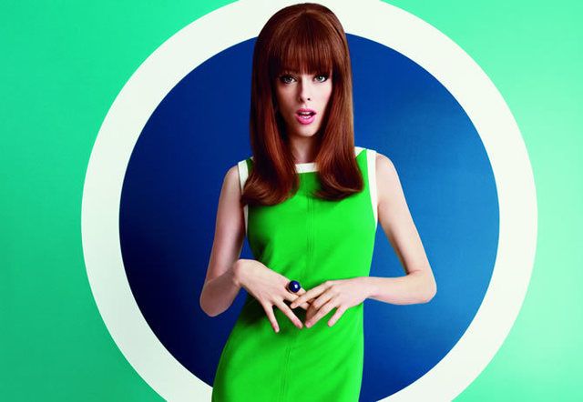 Green, Hairstyle, Shoulder, Dress, Bangs, Style, Elbow, Brown hair, Electric blue, Waist, 