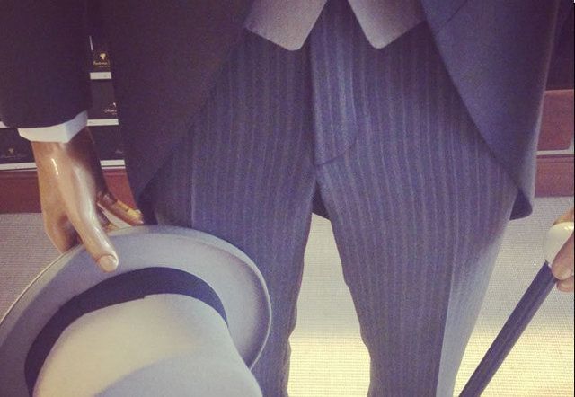 Human leg, Blazer, Suit trousers, Cuff, 