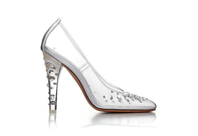 White, Style, Grey, Beige, Basic pump, Sandal, Fashion design, Silver, Foot, Dancing shoe, 