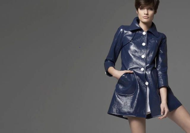 Clothing, Sleeve, Collar, Shoulder, Textile, Joint, Style, Bag, Fashion, Electric blue, 