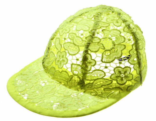 Green, Leaf, Drop, Moisture, Circle, Macro photography, Oval, Dew, Egg, Green algae, 