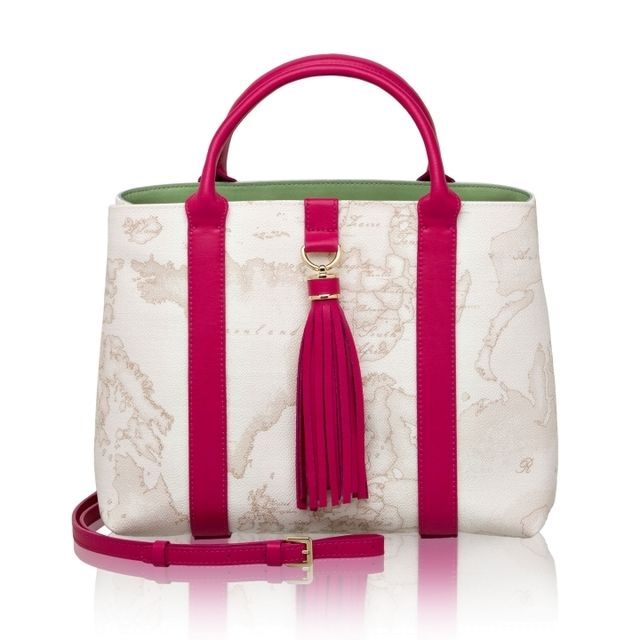 Product, Bag, Style, Fashion accessory, Shoulder bag, Luggage and bags, Handbag, Fashion design, Natural material, Tote bag, 