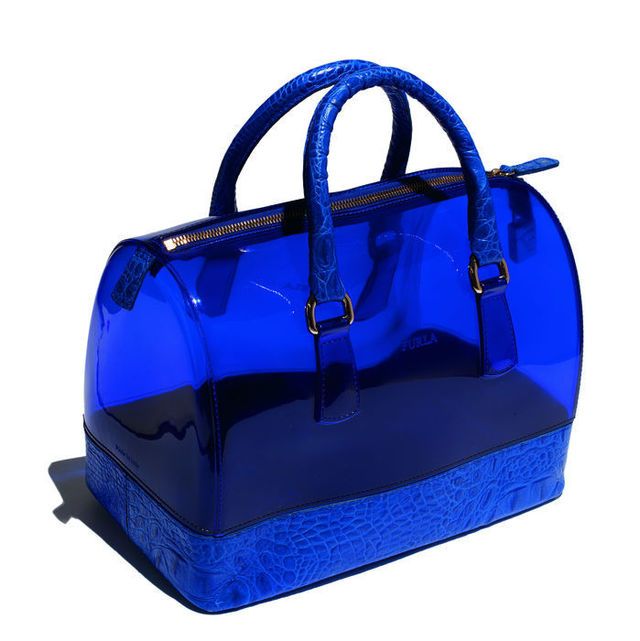 Blue, Bag, Electric blue, Style, Cobalt blue, Luggage and bags, Fashion accessory, Shoulder bag, Azure, Strap, 