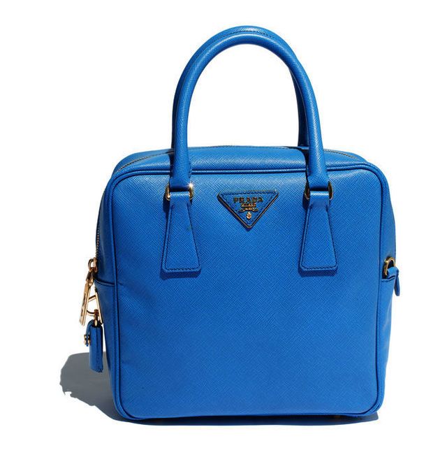 Blue, Product, Bag, Fashion accessory, Style, Electric blue, Luggage and bags, Beauty, Shoulder bag, Fashion, 