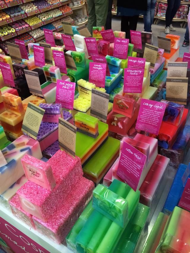 Magenta, Pink, Purple, Colorfulness, Lipstick, Sweetness, Plastic, Collection, Cosmetics, Stationery, 