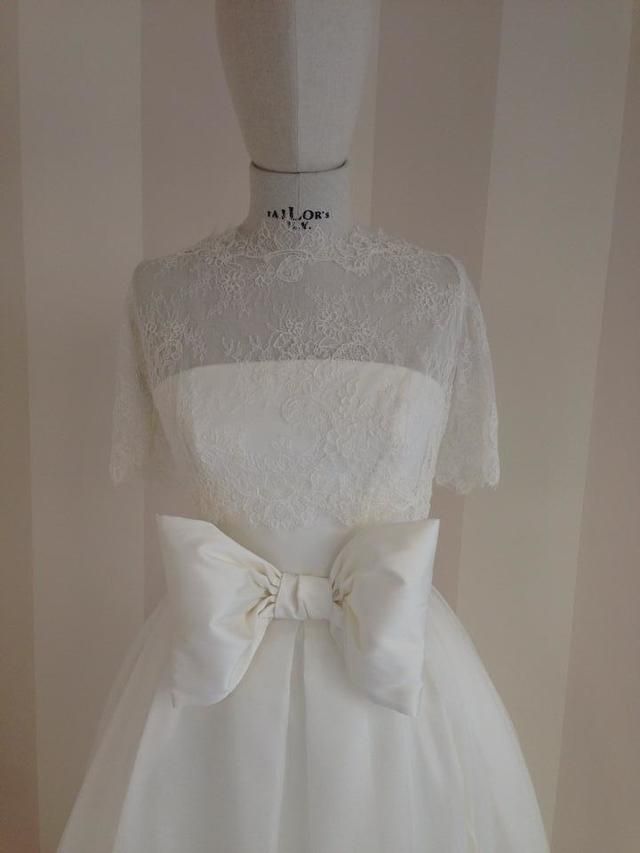 Shoulder, White, Dress, Bridal accessory, Bridal clothing, Style, Wedding dress, Gown, Fashion, Embellishment, 