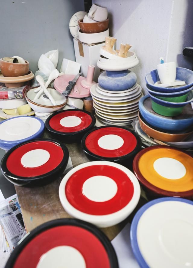 Dishware, Paint, Porcelain, Ceramic, Serveware, Collection, Pottery, Creative arts, Art paint, earthenware, 