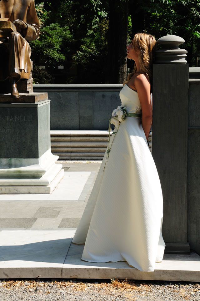 Clothing, Dress, Shoulder, Bridal clothing, Bronze sculpture, Photograph, Gown, Formal wear, Wedding dress, Bride, 