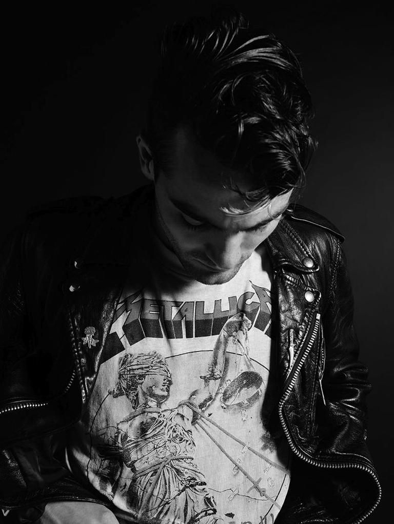 Mammal, Style, Monochrome, Darkness, Monochrome photography, Black-and-white, Cool, Black hair, Leather jacket, Top, 