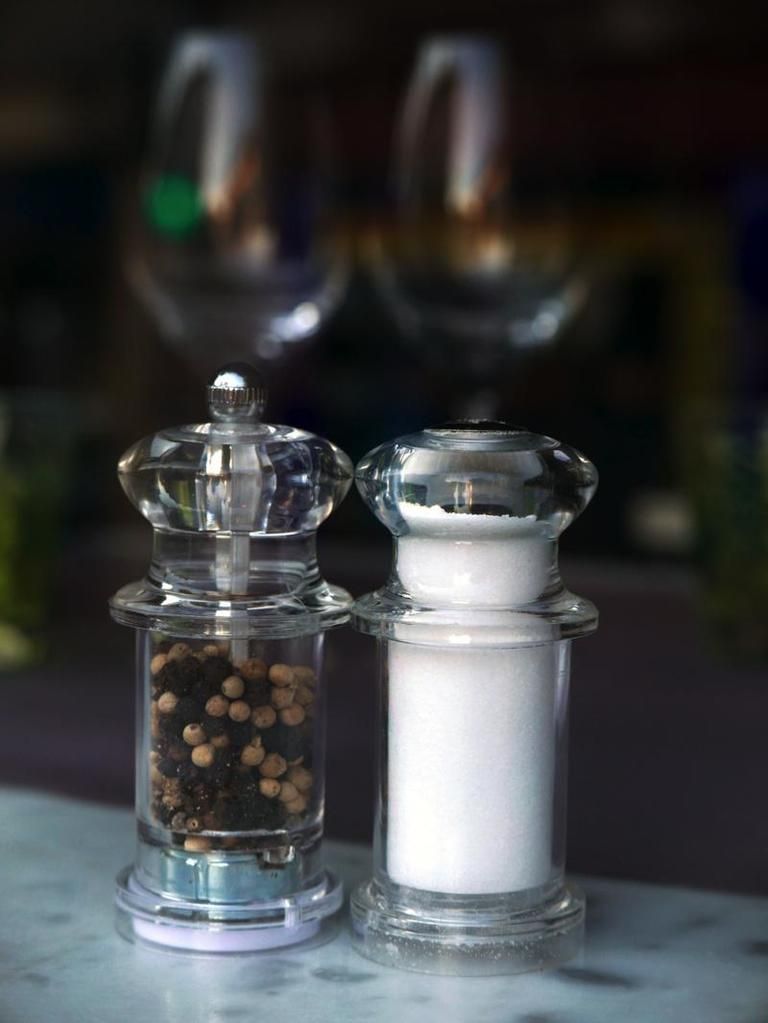 Glass, Still life photography, Drinkware, Chemical compound, Photography, Food storage containers, Salt and pepper shakers, Kosher salt, Transparent material, Silver, 