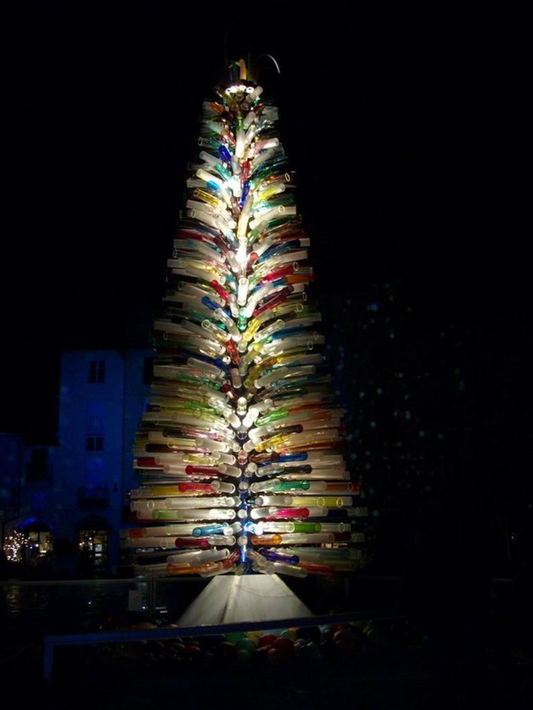 Night, Darkness, Christmas tree, Christmas decoration, Midnight, Christmas lights, Ornament, Christmas, Evergreen, Symmetry, 
