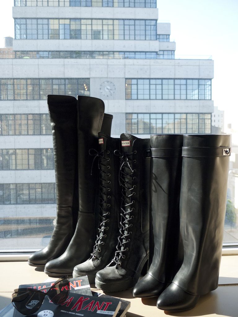 Window, Boot, Tower block, Leather, Riding boot, Condominium, Commercial building, Synthetic rubber, Apartment, Rain boot, 