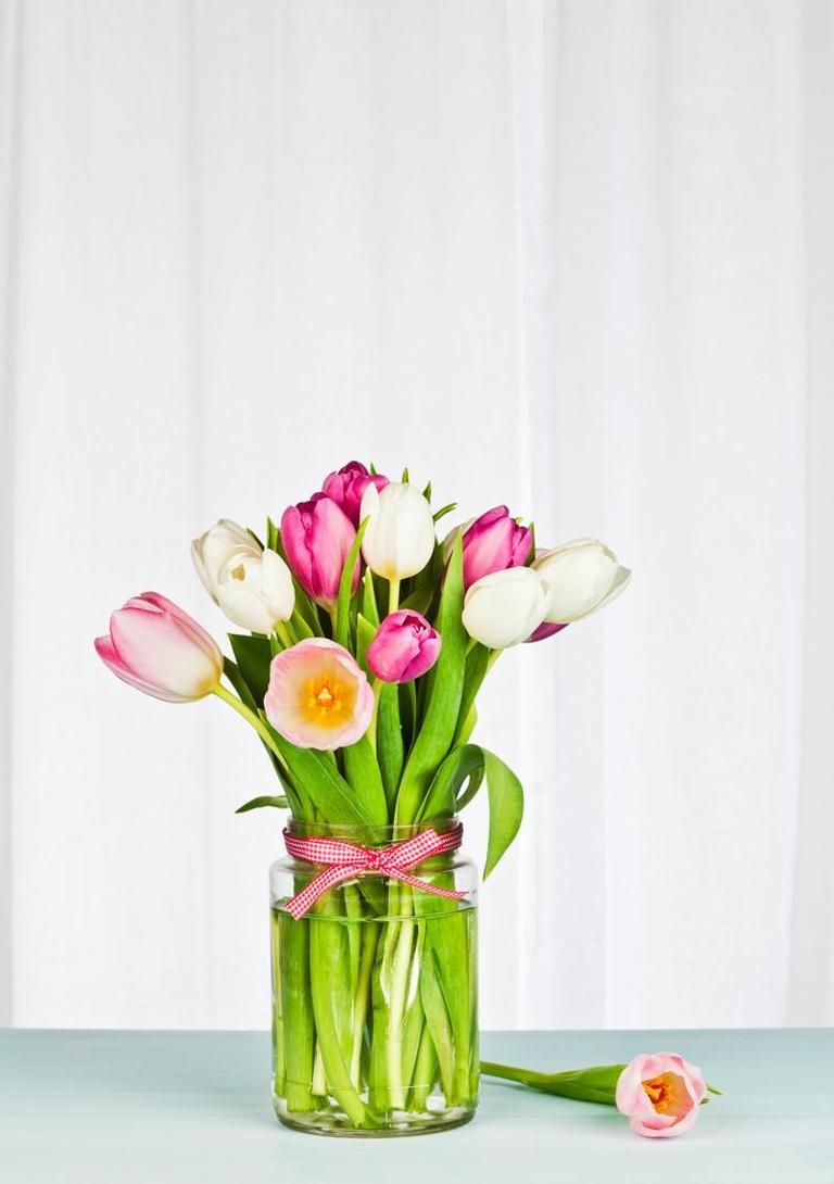 Petal, Flower, Bouquet, Pink, Cut flowers, Artifact, Flowering plant, Interior design, Floristry, Flower Arranging, 