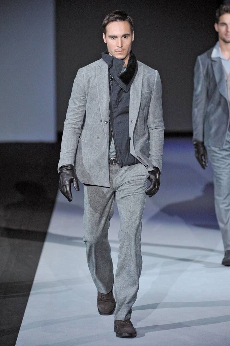 Clothing, Leg, Sleeve, Trousers, Human body, Collar, Dress shirt, Shirt, Fashion show, Standing, 