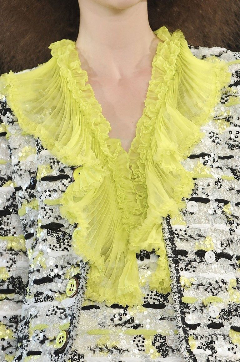 Yellow, Art, Feather, Illustration, Costume accessory, Fashion design, Natural material, Wing, Painting, Day dress, 