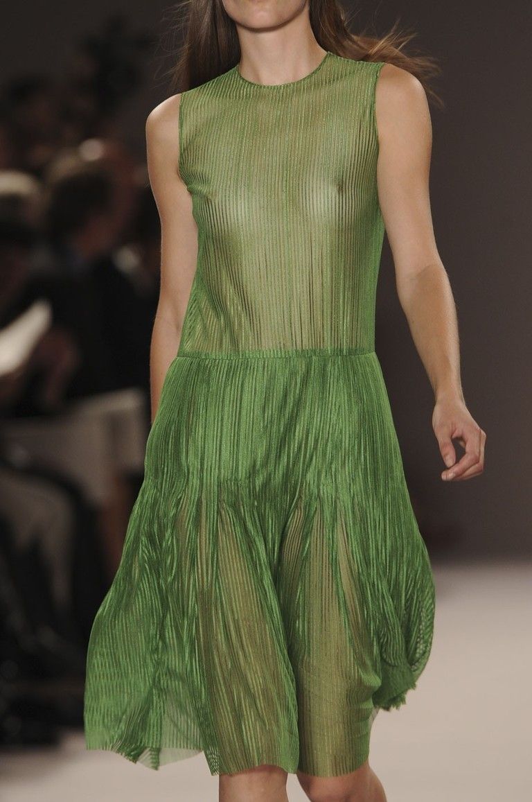 Green, Shoulder, Joint, Waist, Fashion show, Fashion model, Fashion, One-piece garment, Neck, Dress, 